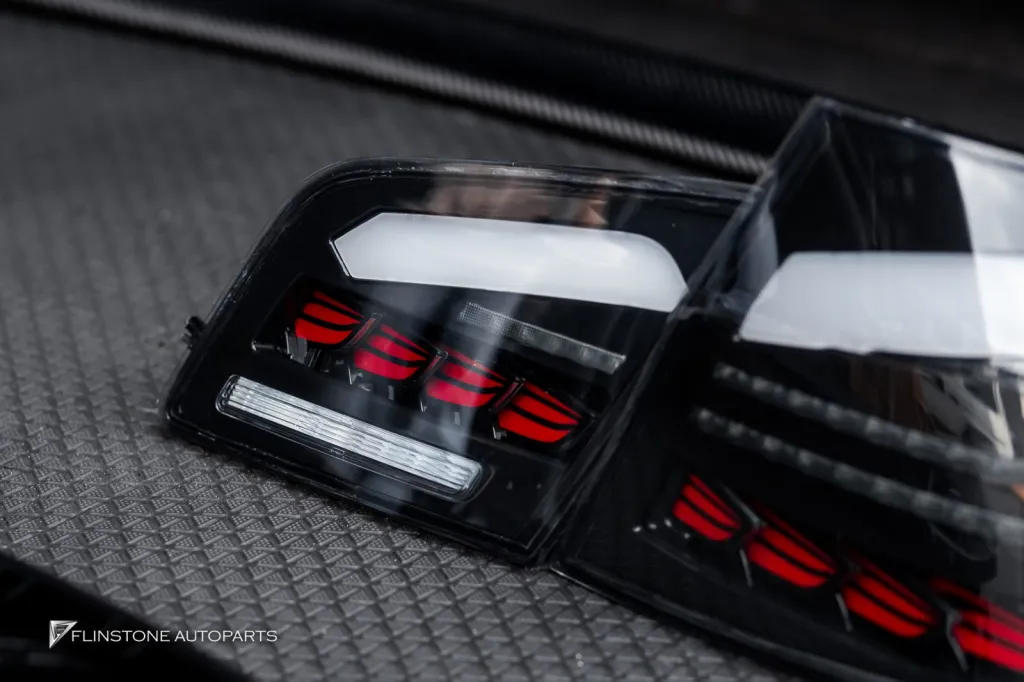 BMW F10 ลิ้นหน้า โลโก้ดำ ไฟท้าย สปอยเลอร์