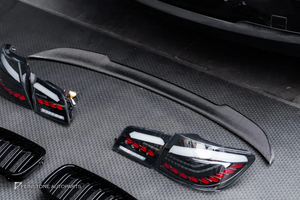 BMW F10 ลิ้นหน้า โลโก้ดำ ไฟท้าย สปอยเลอร์