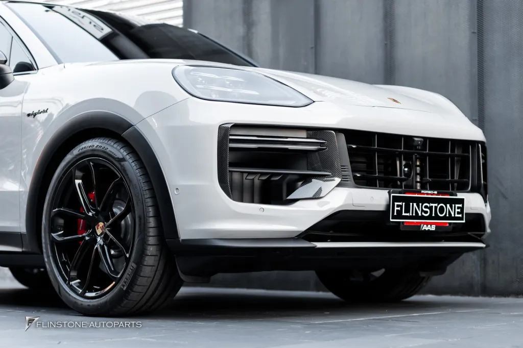 Porsche Cayenne Full Body Kit Exhaust Pipe Wheels Usus