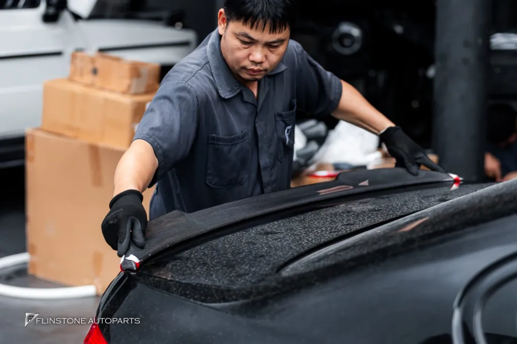 BMW F10 ลิ้นหน้า โลโก้ดำ ไฟท้าย สปอยเลอร์