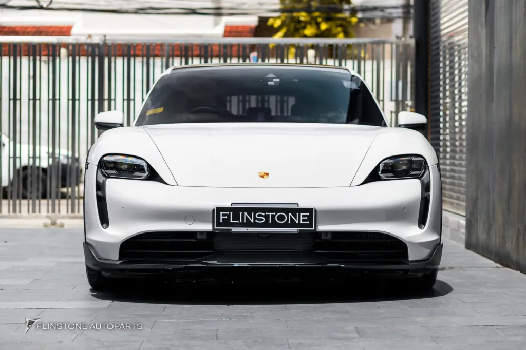 Porsche Taycan 4 กระจกมองข้างพับได้