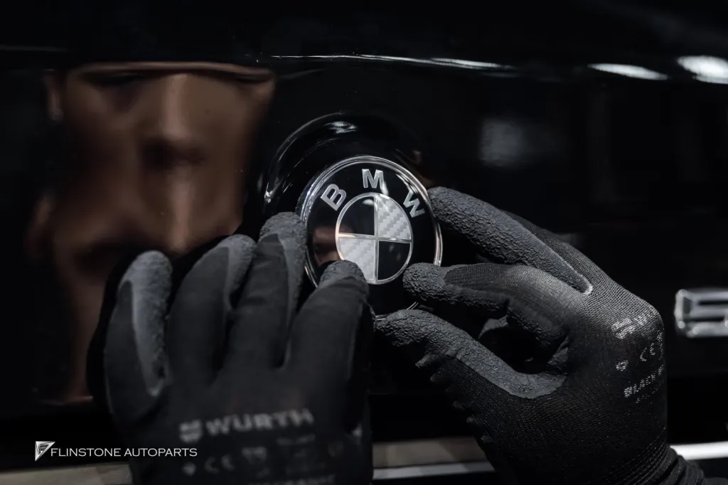 BMW F10 ลิ้นหน้า โลโก้ดำ ไฟท้าย สปอยเลอร์