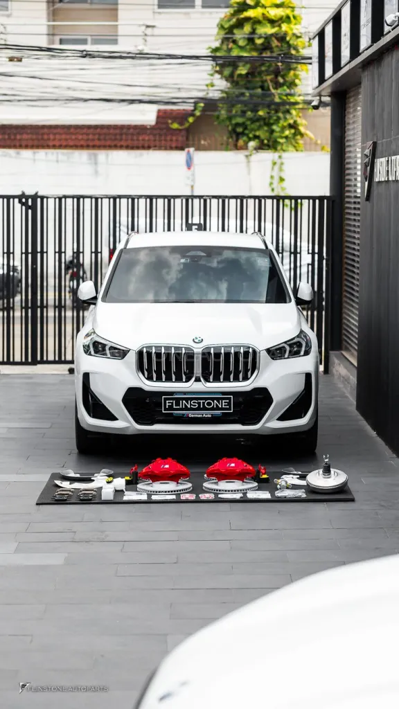 BMW x1 U11 เบรคแท้ กระจัง LED