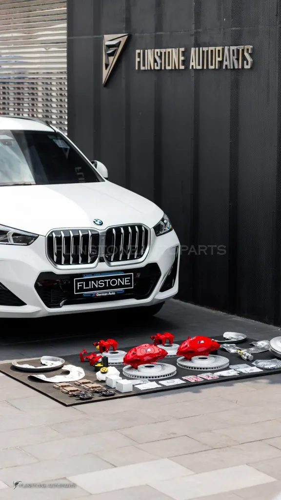 BMW x1 U11 เบรคแท้ กระจัง LED
