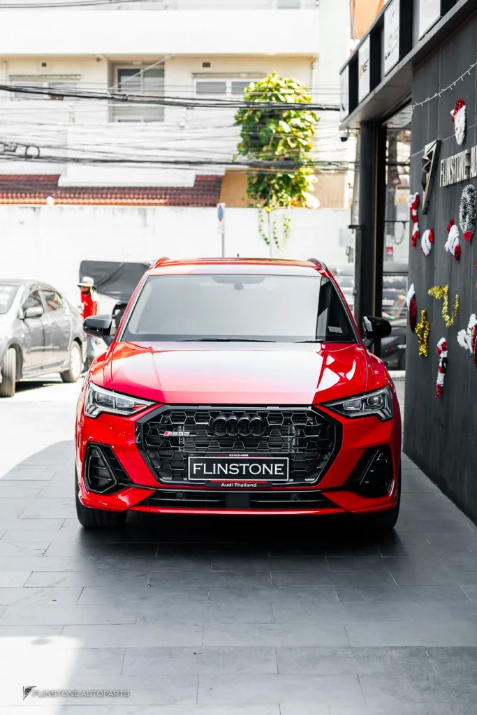 Audi Q3 กระจัง โลโก้รอบคัน