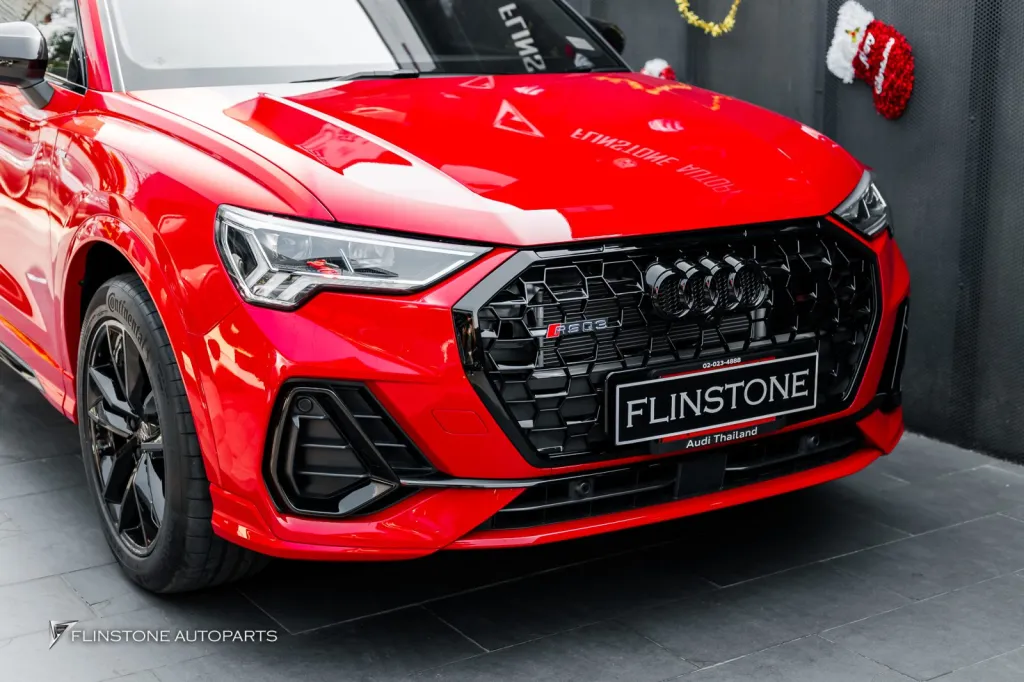 Audi Q3 กระจัง โลโก้รอบคัน
