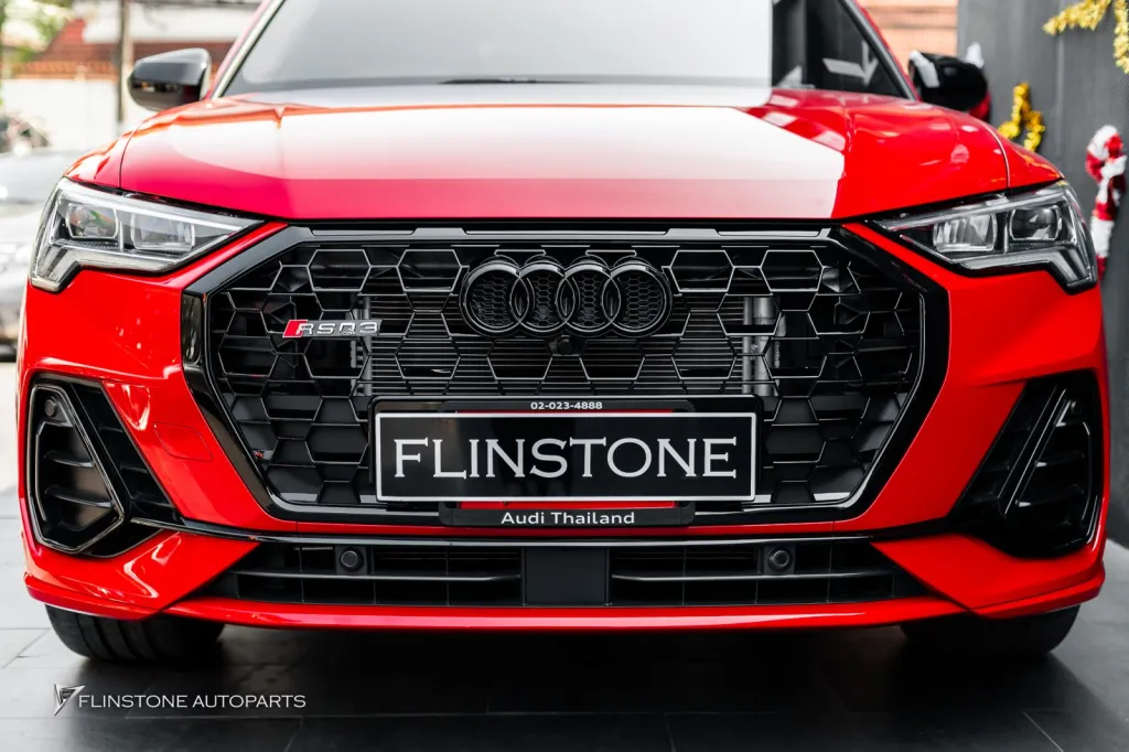 Audi Q3 กระจัง โลโก้รอบคัน