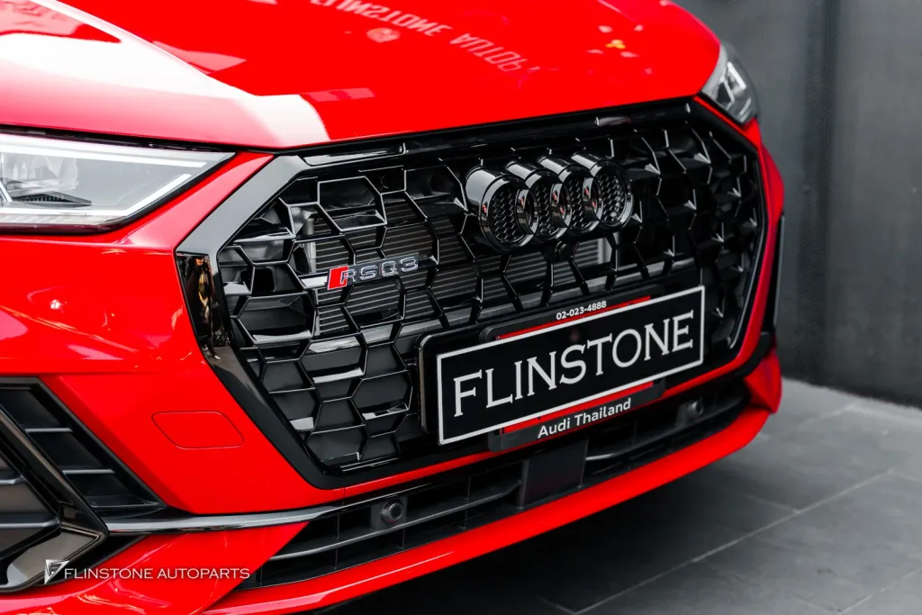 Audi Q3 กระจัง โลโก้รอบคัน