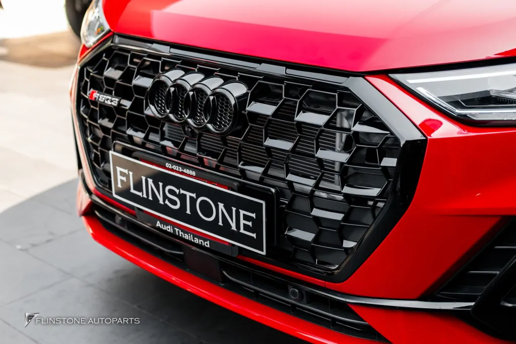 Audi Q3 กระจัง โลโก้รอบคัน