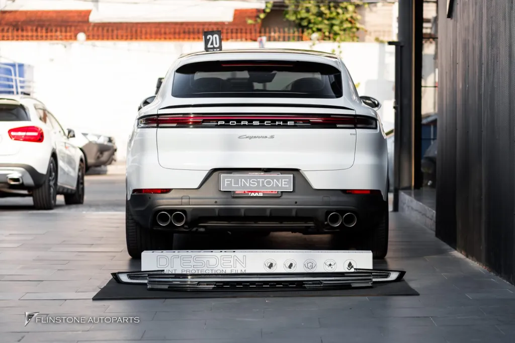 Porsche Cayenne ไฟท้าย ฟิล์ม