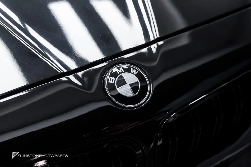 BMW F10 ลิ้นหน้า โลโก้ดำ ไฟท้าย สปอยเลอร์