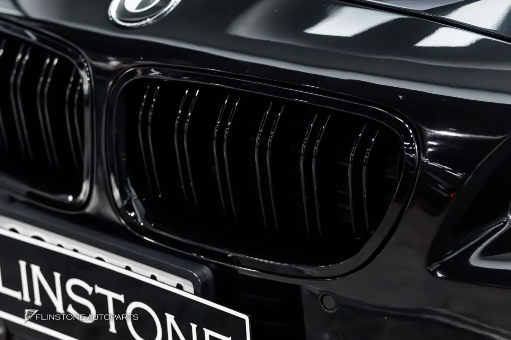 BMW F10 ลิ้นหน้า โลโก้ดำ ไฟท้าย สปอยเลอร์