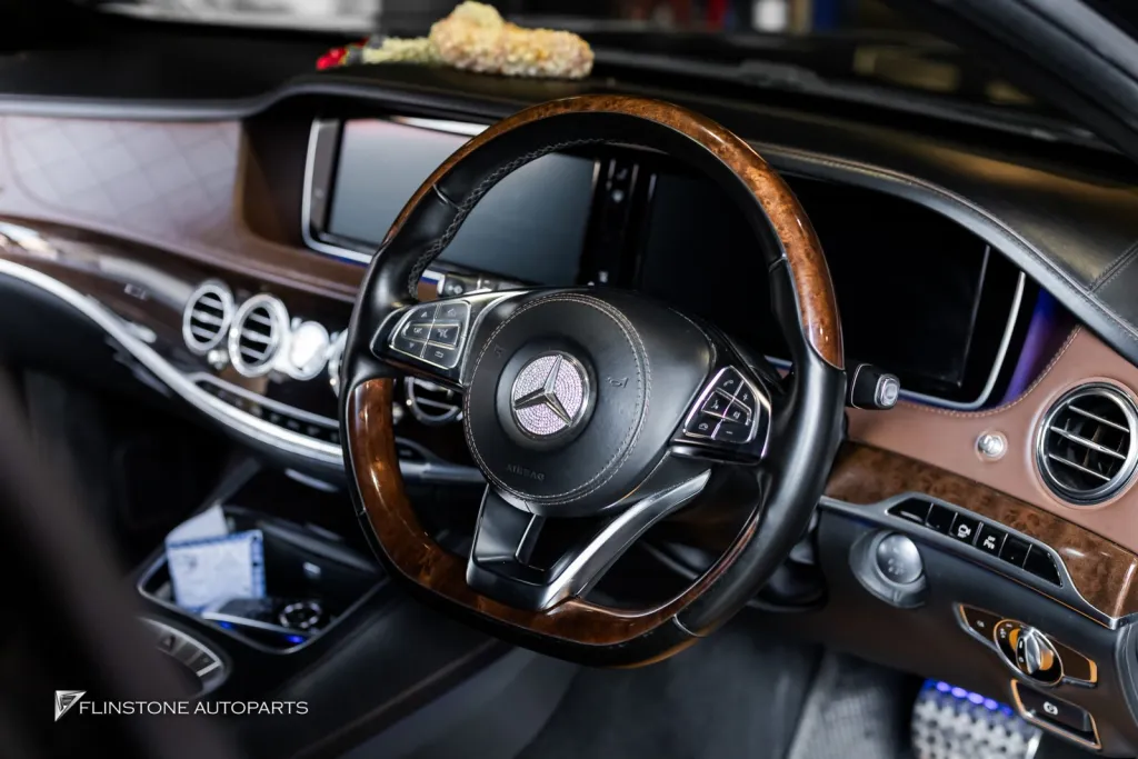 Mercedes Benz W222 พวงมาลัย