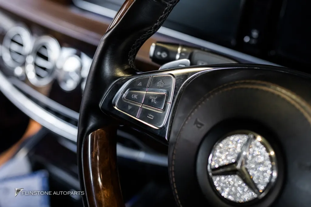 Mercedes Benz W222 พวงมาลัย