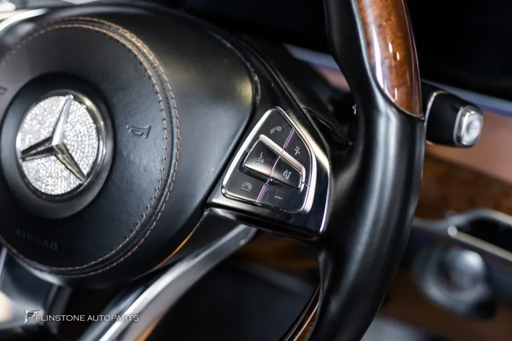 Mercedes Benz W222 พวงมาลัย