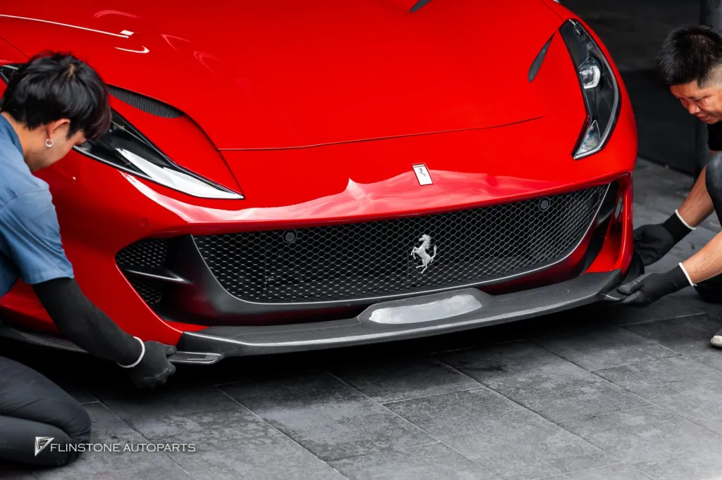 Ferrari 812 พาร์ทคาร์บอนรอบคัน ท่อUsus