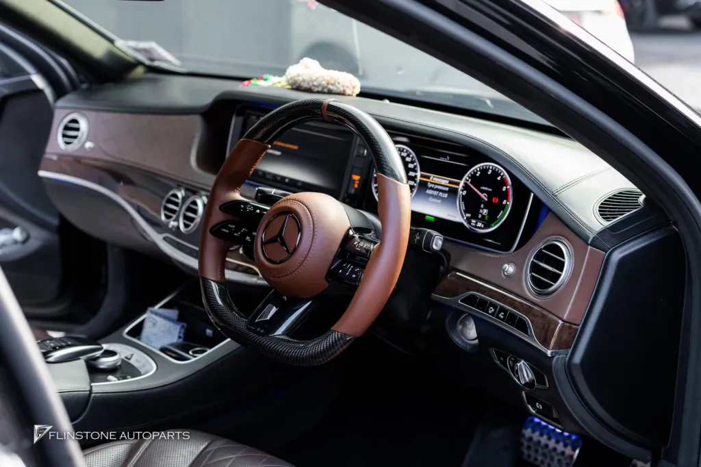 Mercedes Benz W222 พวงมาลัย