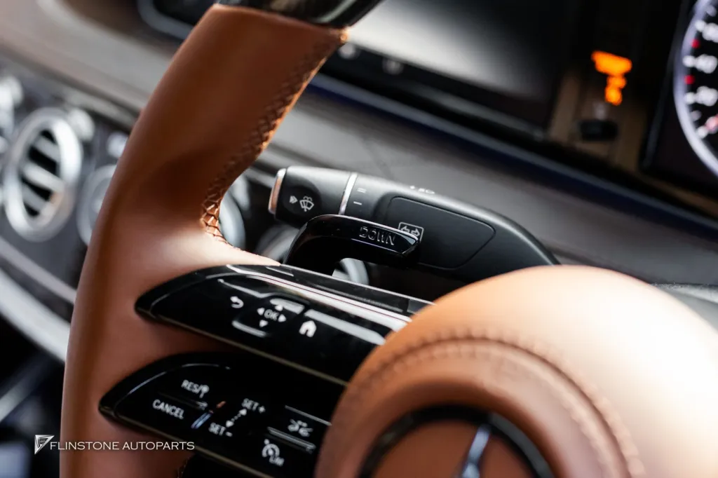 Mercedes Benz W222 พวงมาลัย