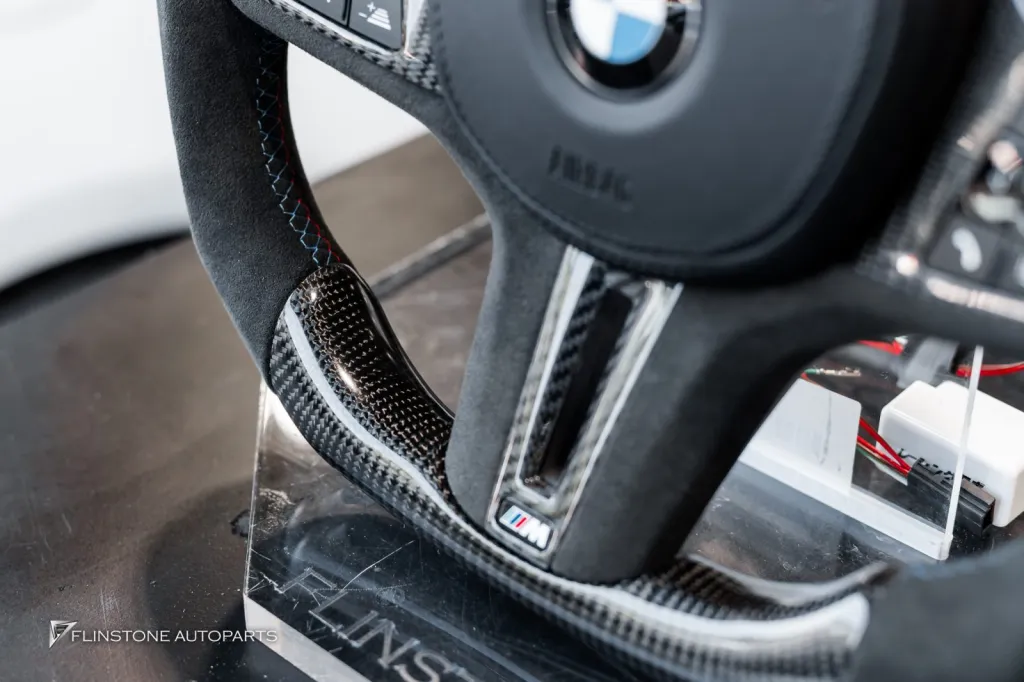 BMW M2 พวงมาลัย