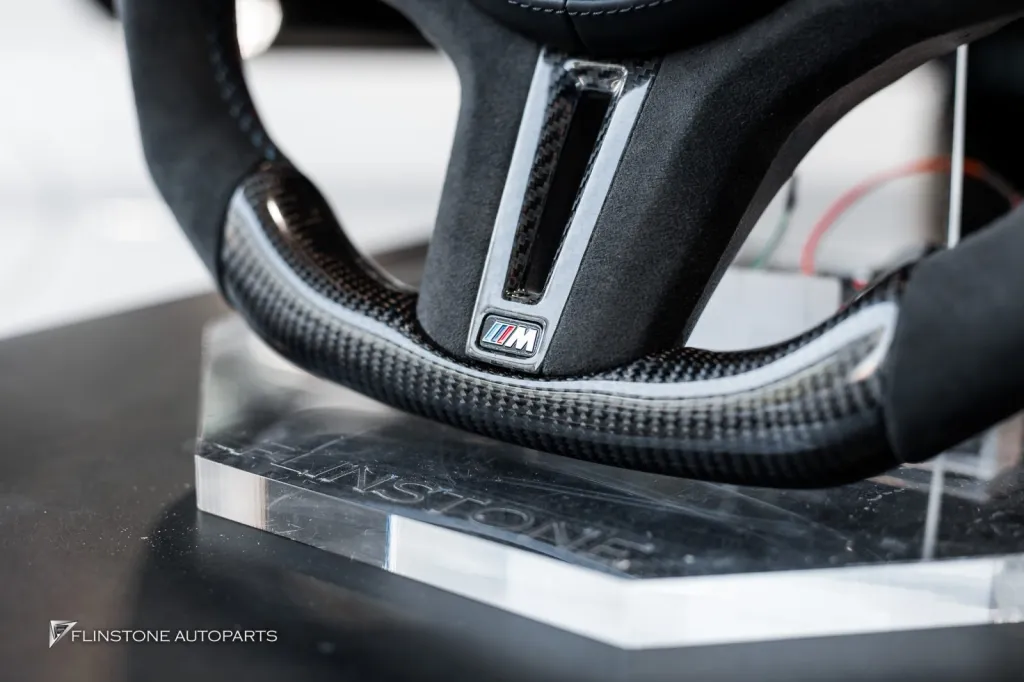BMW M2 พวงมาลัย