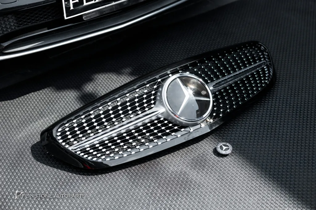 Mercedes Benz W212 กระจัง ดาวจม