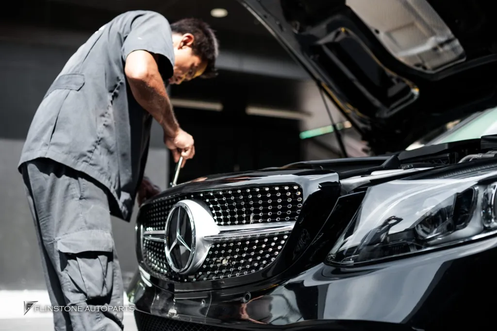 Mercedes Benz W212 กระจัง ดาวจม