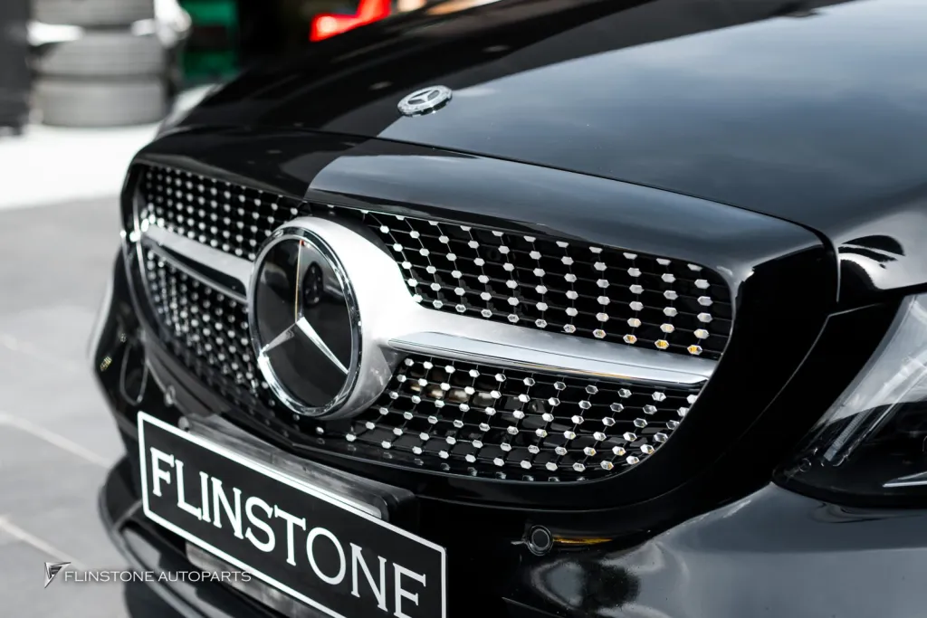 Mercedes Benz W212 กระจัง ดาวจม