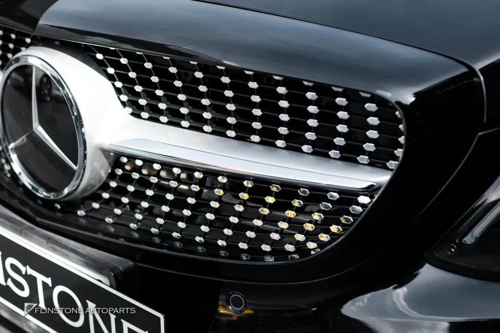 Mercedes Benz W212 กระจัง ดาวจม