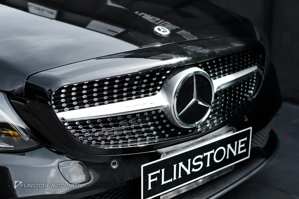 Mercedes Benz W212 กระจัง ดาวจม