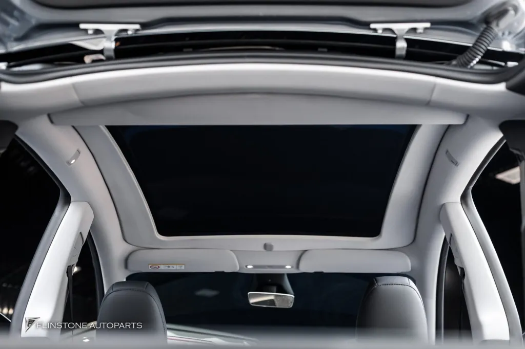 Tesla Juniper ม่านไฟฟ้า  ฟิล์มใสนอกใน
