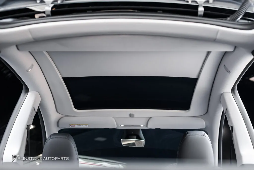 Tesla Juniper ม่านไฟฟ้า  ฟิล์มใสนอกใน