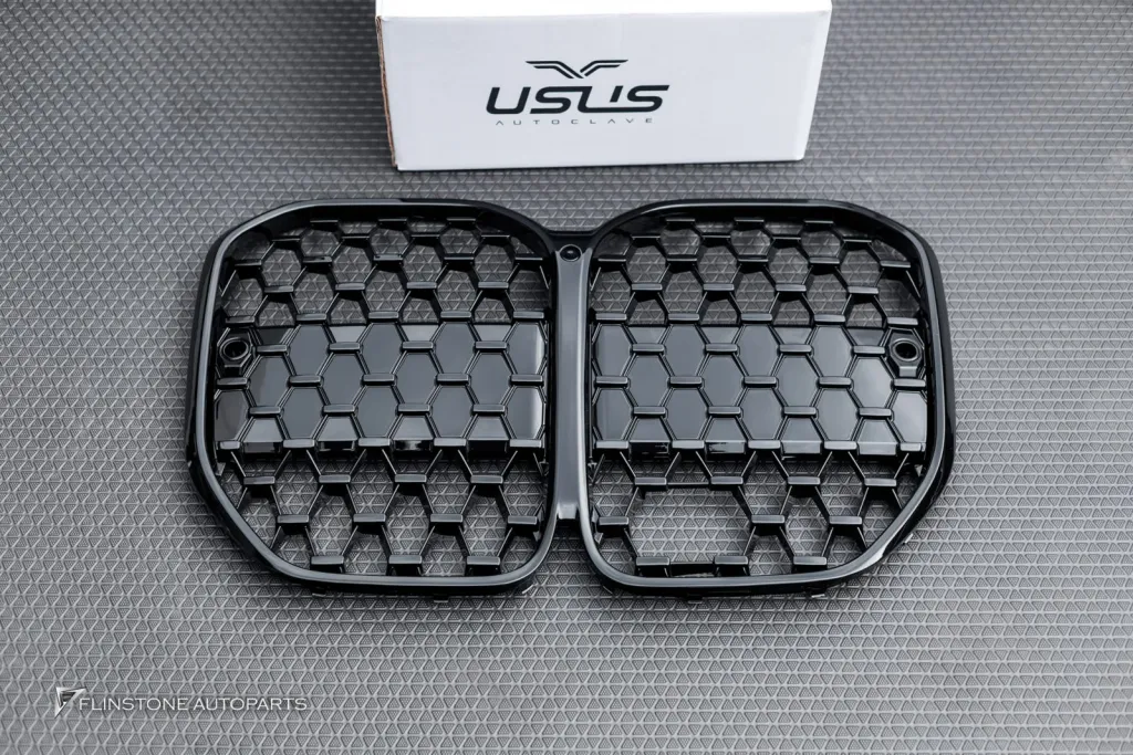 BMW G22 Grille Mirror