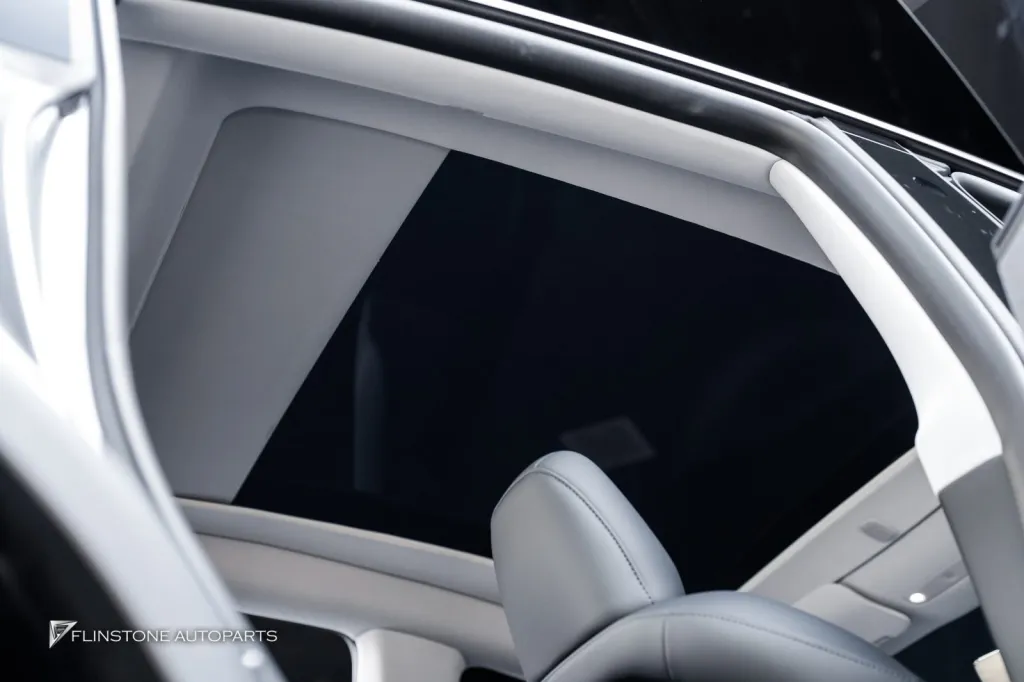 Tesla Juniper ม่านไฟฟ้า  ฟิล์มใสนอกใน