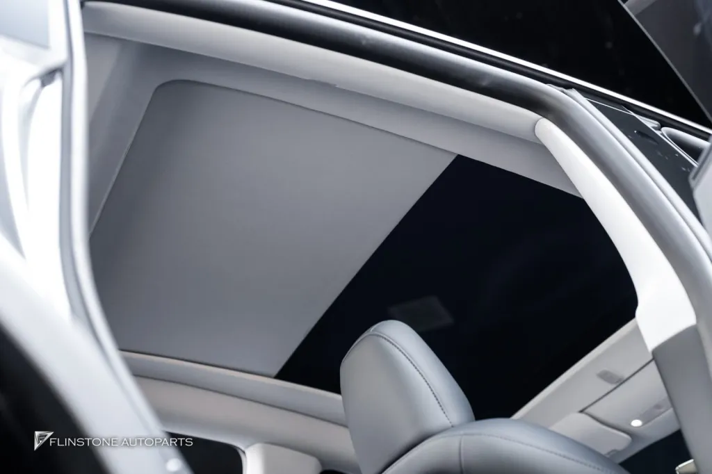 Tesla Juniper ม่านไฟฟ้า  ฟิล์มใสนอกใน