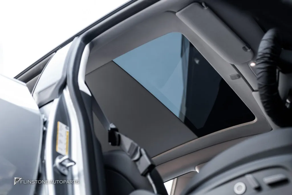 Tesla Juniper ม่านไฟฟ้า  ฟิล์มใสนอกใน