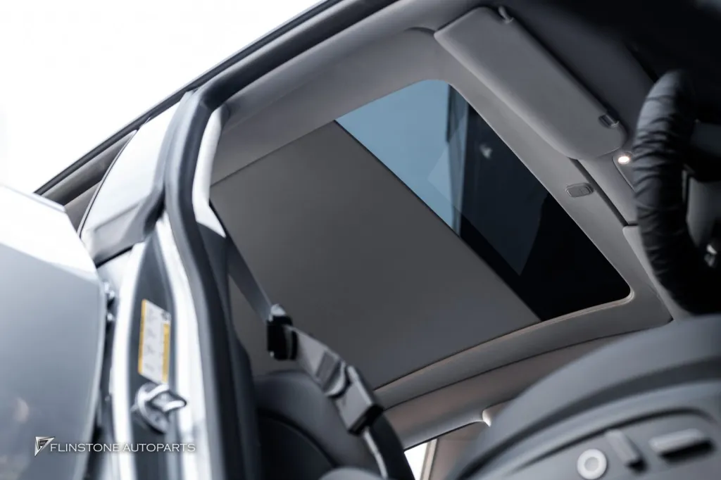Tesla Juniper ม่านไฟฟ้า  ฟิล์มใสนอกใน