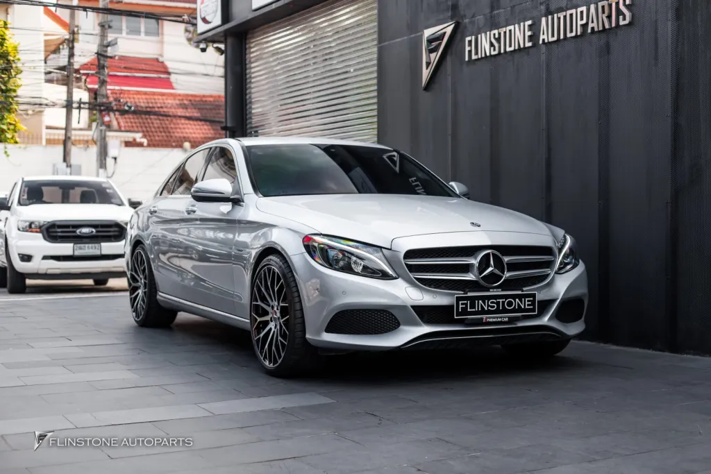 Mercedes Benz W205 จอกลาง