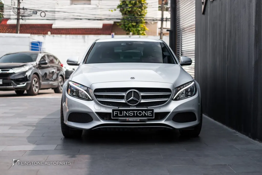 Mercedes Benz W205 จอกลาง