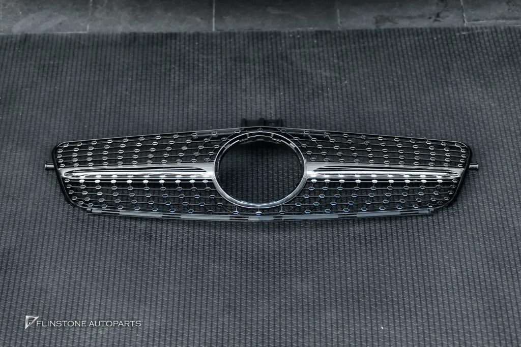 Mercedes Benz W204 กระจัง