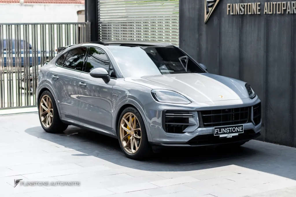 Porsche Cayenne Turbo S Full Body Kit Carbon Usus Brakes