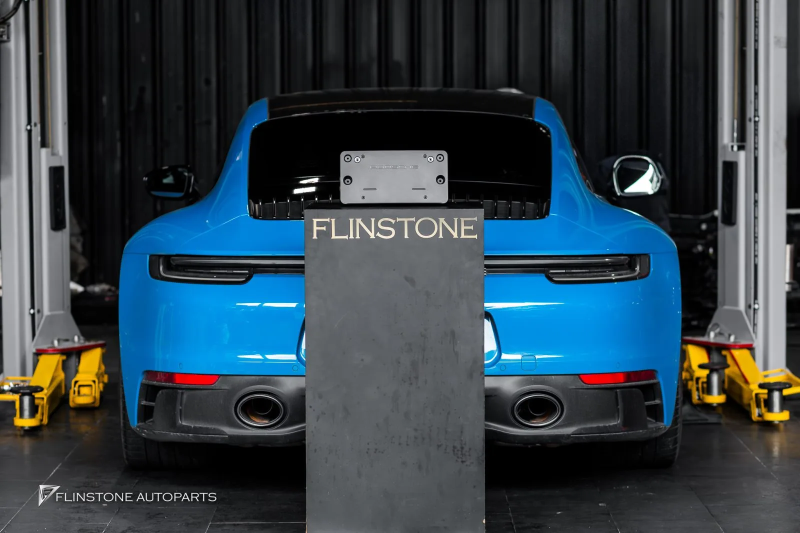 Porsche 992 แผ่นรองป้ายทะเบียนสั้น