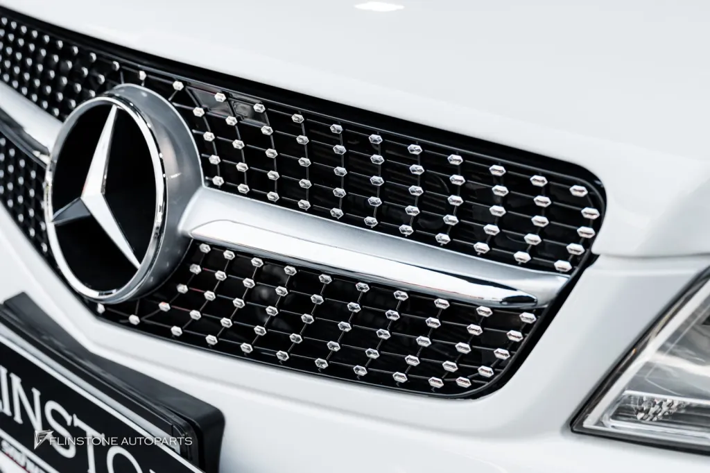 Mercedes Benz W204 กระจัง