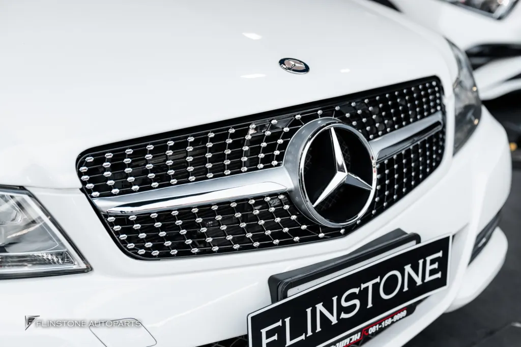 Mercedes Benz W204 กระจัง