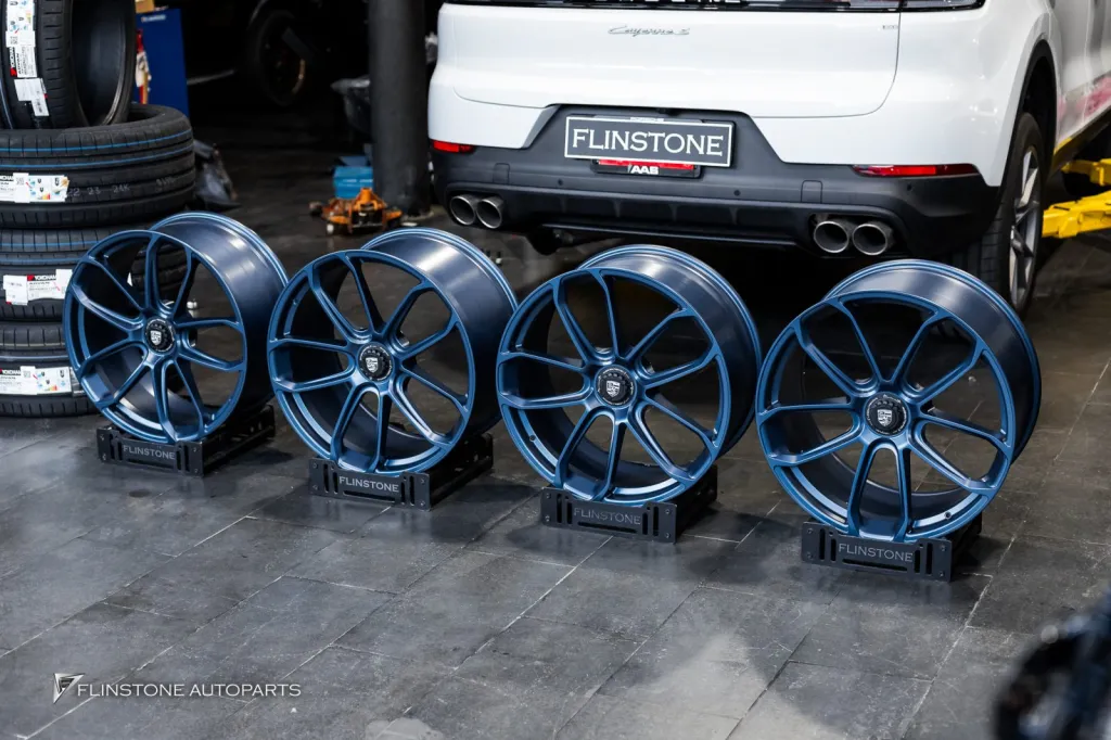 Porsche Cayenne ล้อ Centerlock Deep blue