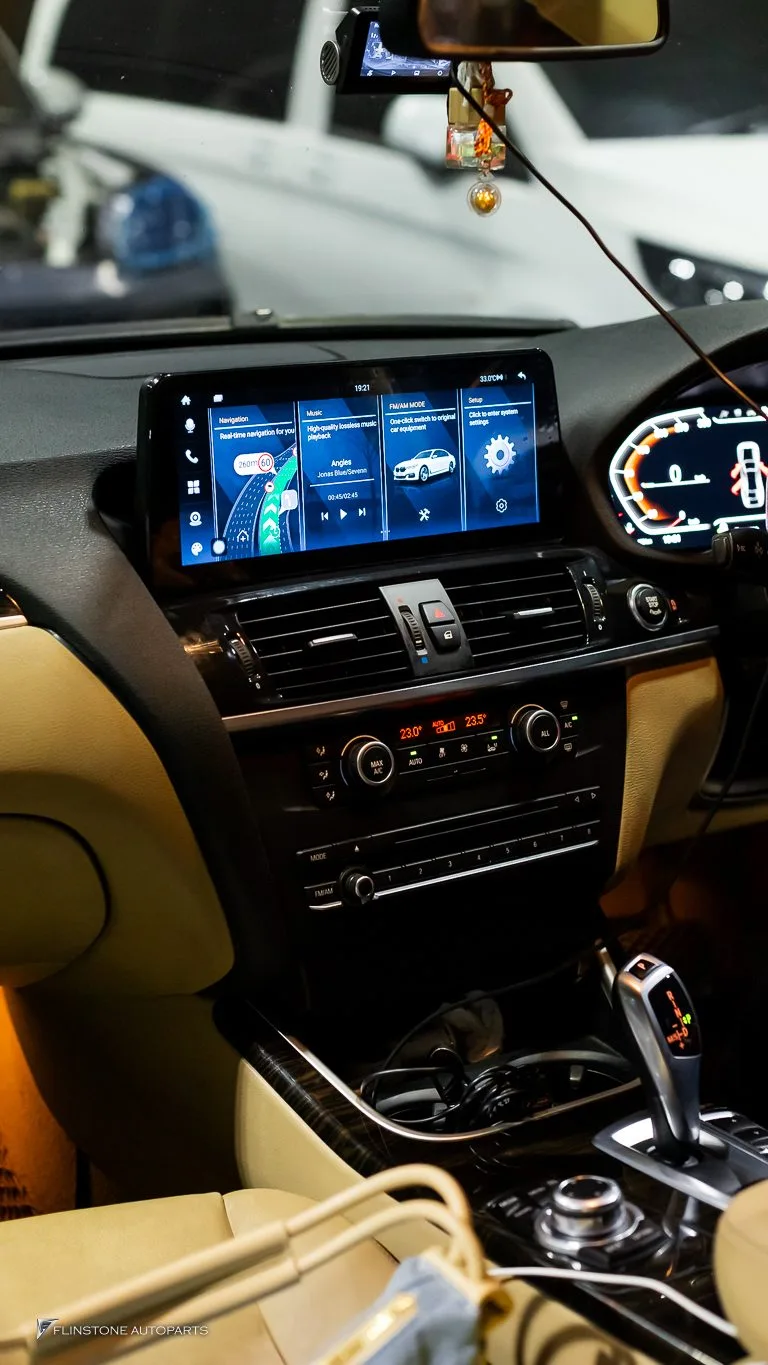 BMW X3 จอกลาง