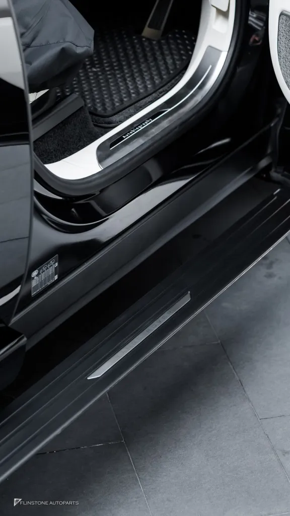 Range Rover บันไดไฟฟ้า