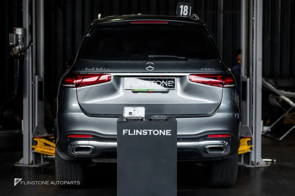 Mercedes Benz Gls เปลี่ยนผ้าเบรค