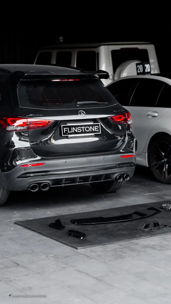 Mercedes Benz GLA สปอยเลอร์หลังคา