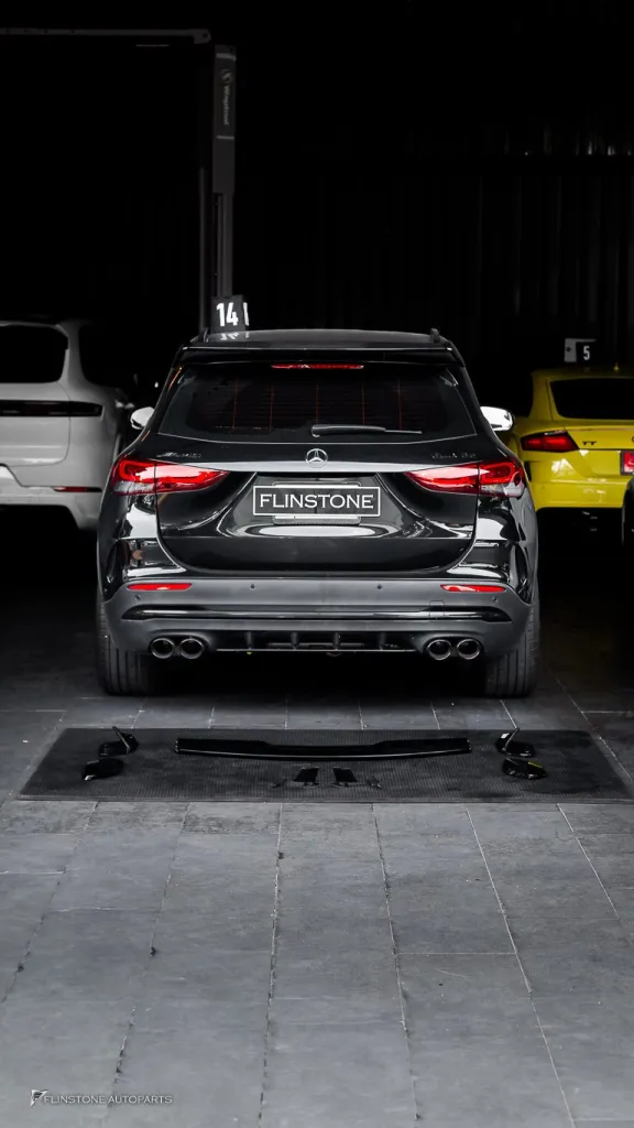 Mercedes Benz GLA สปอยเลอร์หลังคา