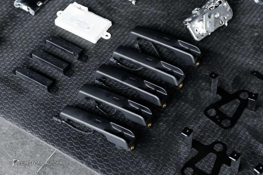 Mercedes Benz Gclass ลาว  Keyless Soft close Drive unit